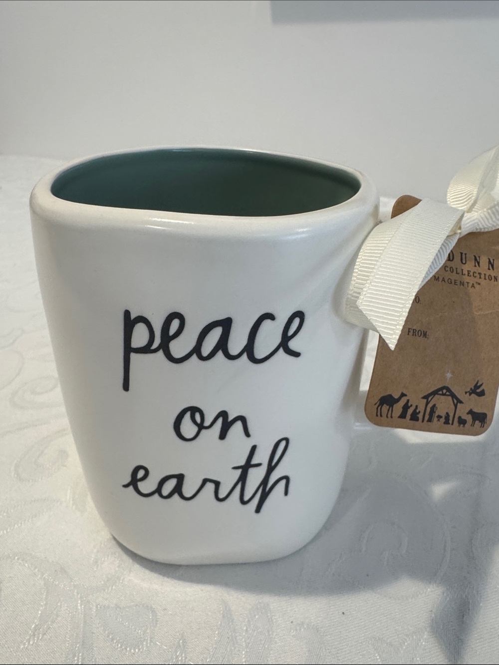 🕊️Rae Dunn Holiday Mug